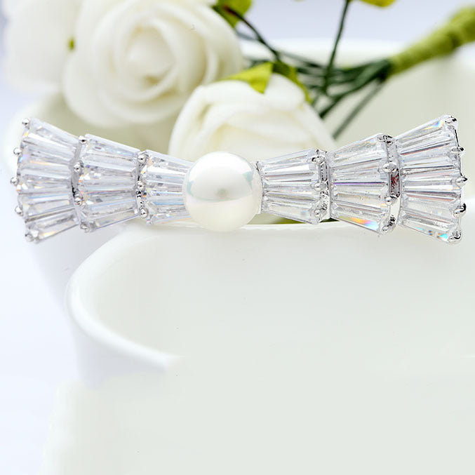 Attractive Rhodium Plated Hair Clip Encrusted with White Pearl And Shiny Zircon Stones For Women And Brides 