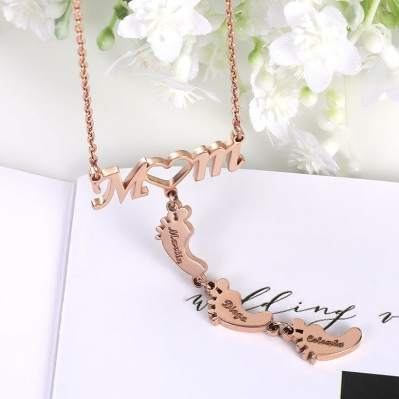 Cute Rose Gold Plated Tiny Foot Baby Shaped Necklace For Kind Mothers