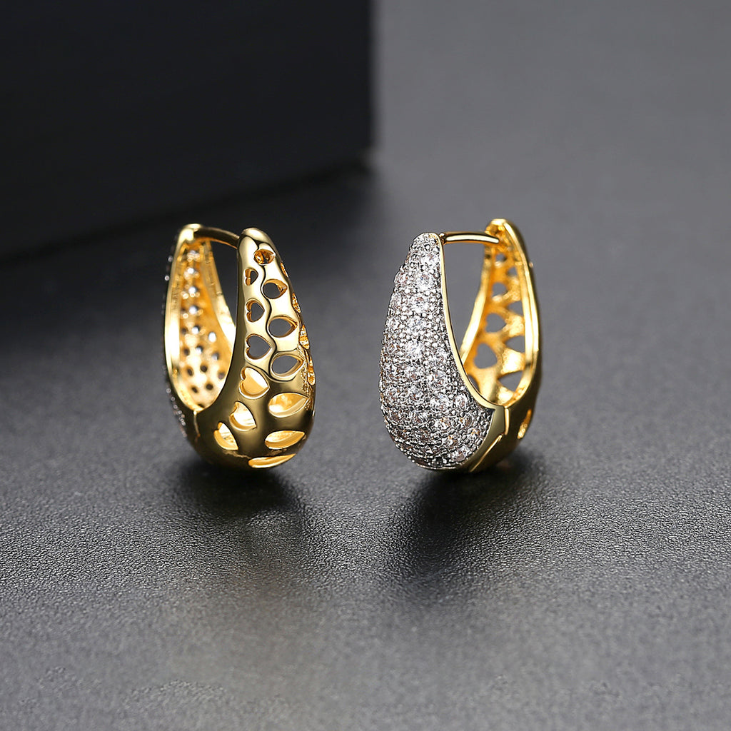 Shiny And Attractive Gold Plated Clip Earrings For Women & Brides & Girls