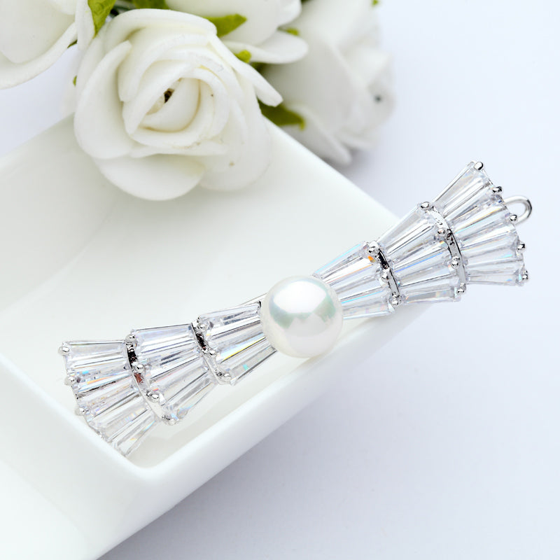 Attractive Rhodium Plated Hair Clip Encrusted with White Pearl And Shiny Zircon Stones For Women And Brides 