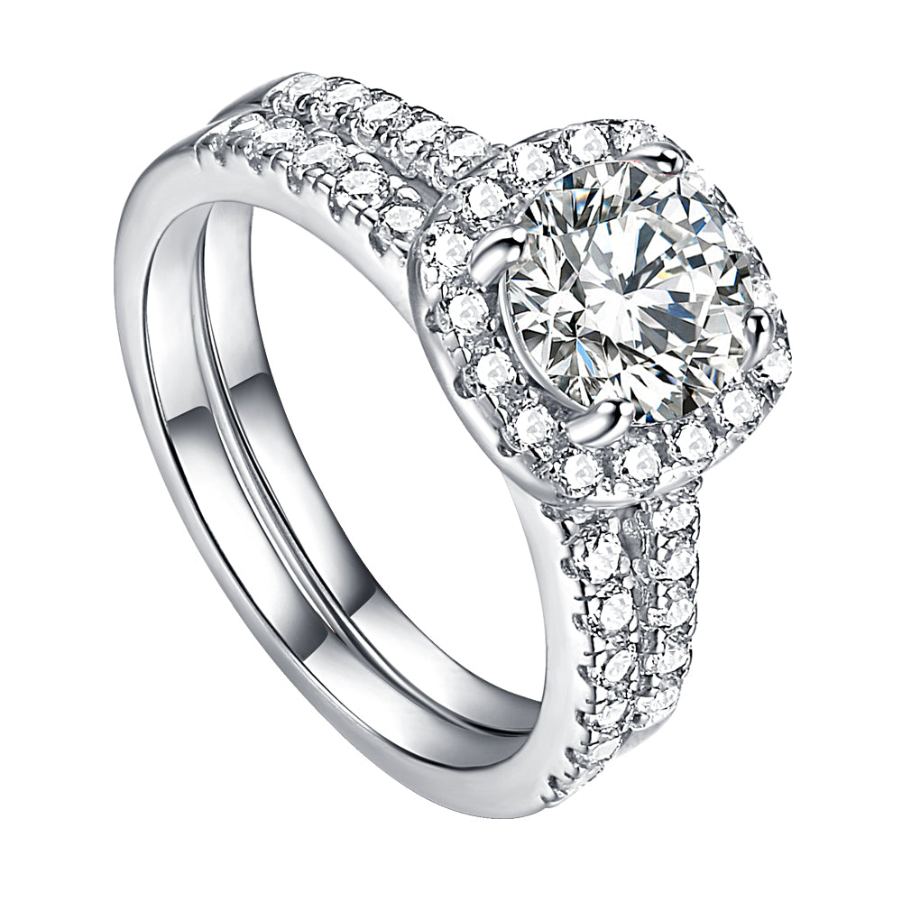 Luxury Rhodium Plated 925 Sterling Silver Ring Set Encrusted With Attractive Zircon Stones For Women And Brides 