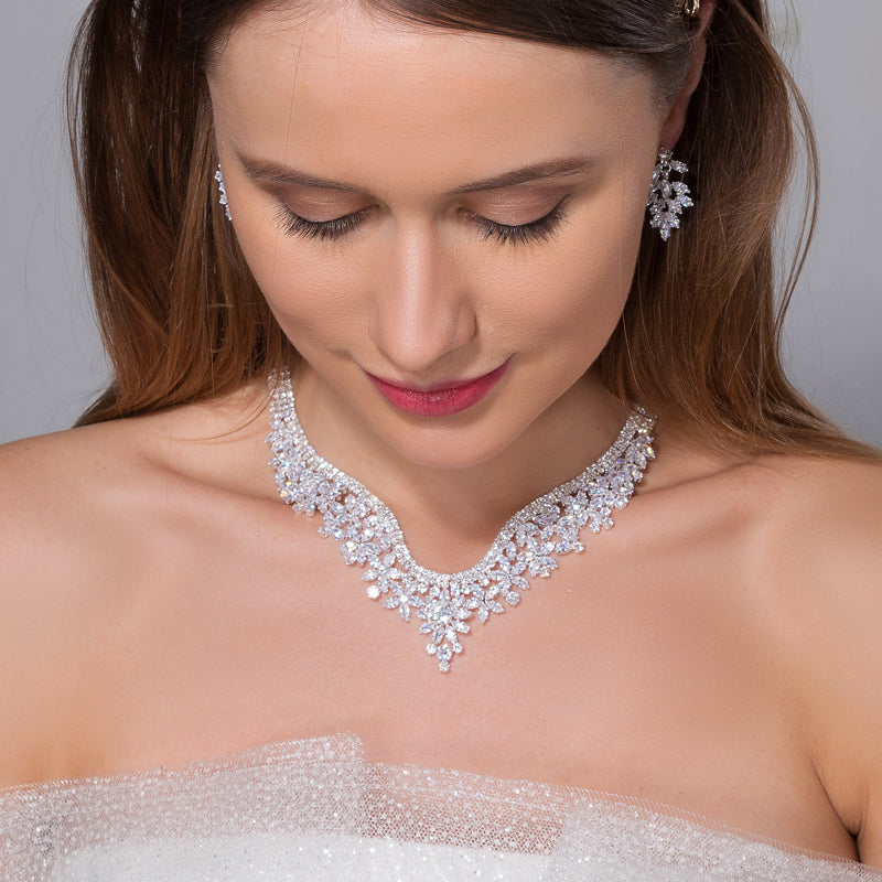 Luxury Silver Plated Jewelry Set Encrusted With Attractive Zircon Stones For Women, Brides, And Princesses