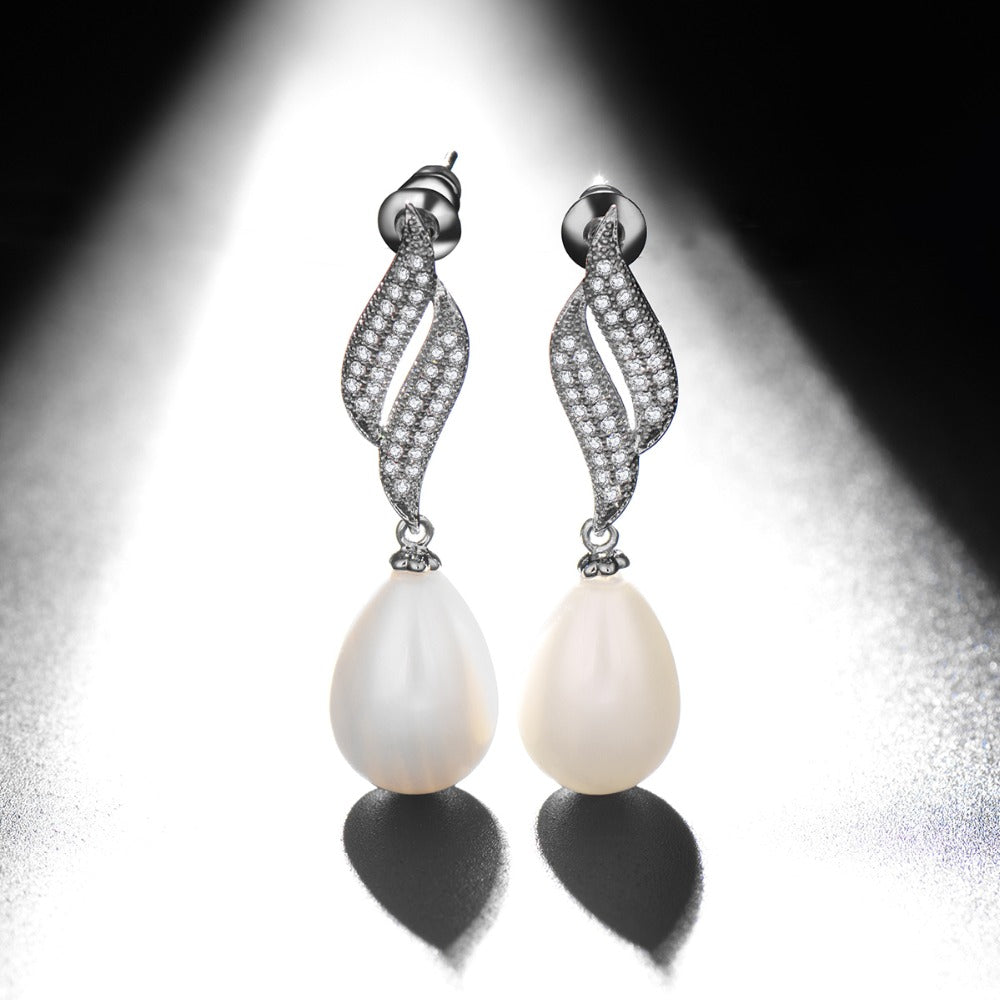 Luxury White Water Drop Pearl Earrings For Women, Brides And Girls