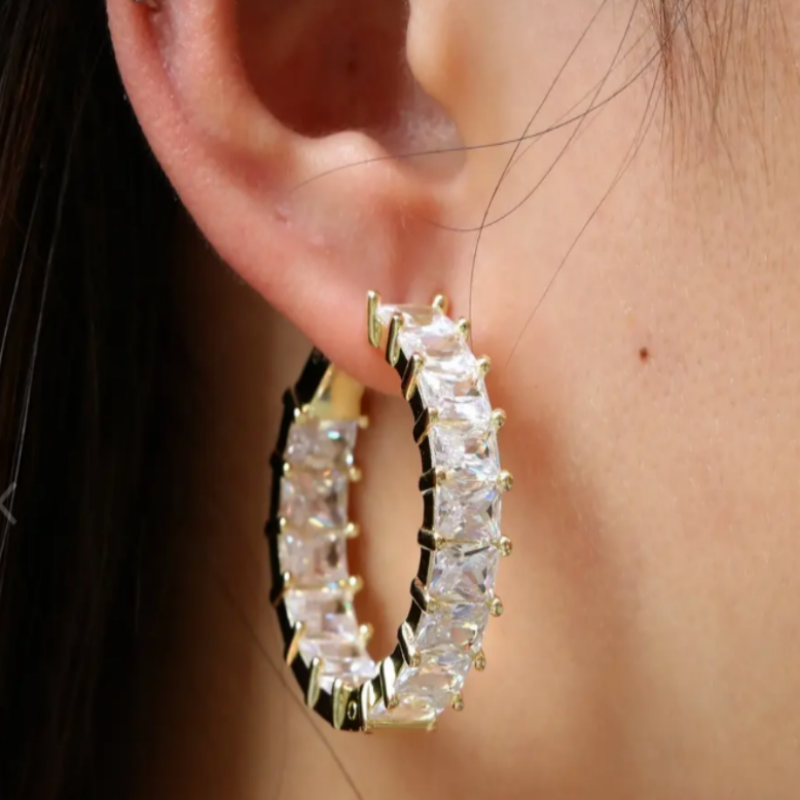 Luxury Gold Plated Hoop Earrings Encrusted With Attractive Zircon Stones For Women And Brides