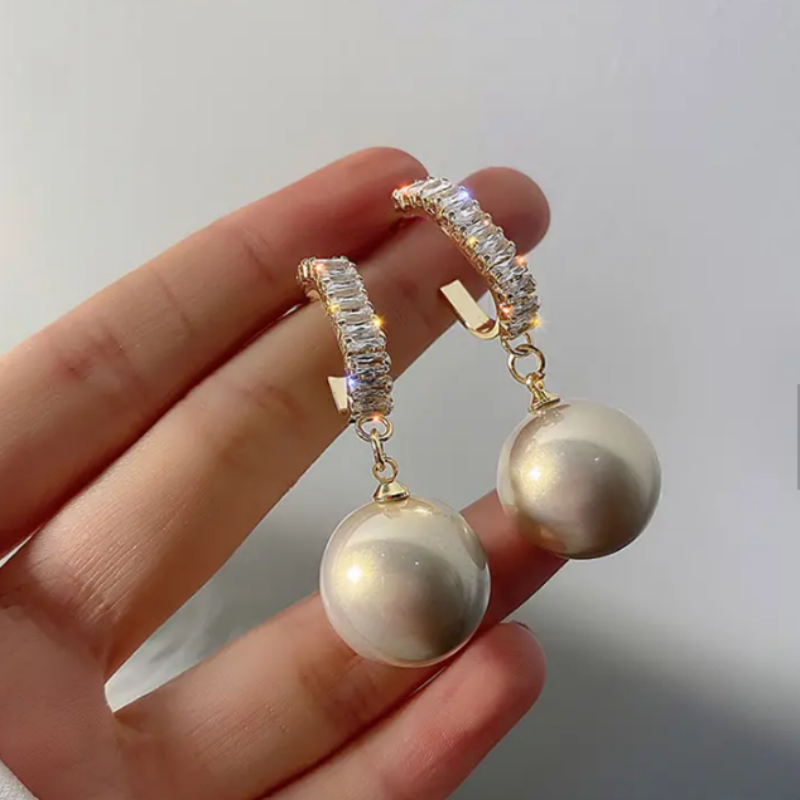 Luxury Ball Shaped Pearl Earrings Encrusted With Rhinestone For Women And Girls