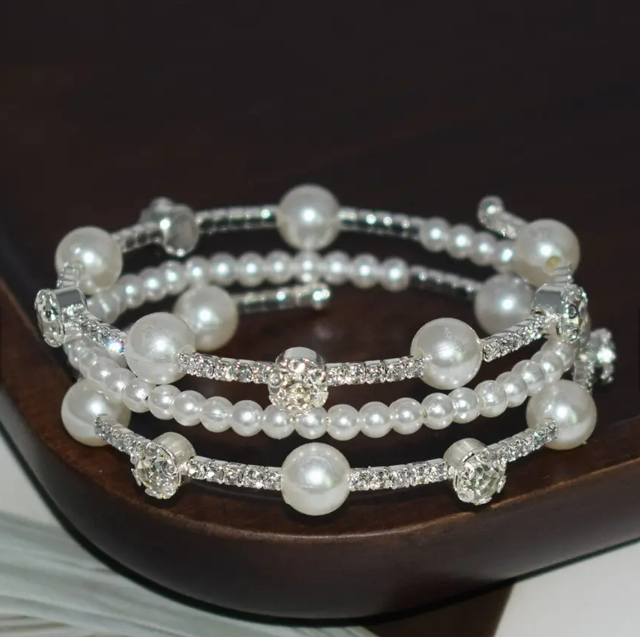 Trendy Elastic Multilayer Pearl and Rhinestone Bracelet For Cute Women And Girls