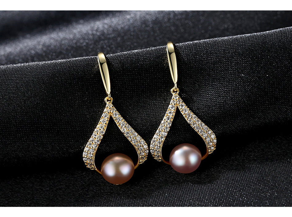 Trendy 925 Sterling Silver Earrings Encrusted With Pearl And Shiny Zircon Stones 