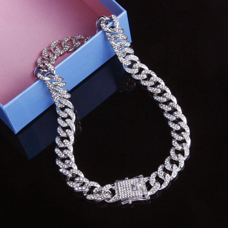 Trendy Cuban Link Chain Necklace Encrusted With Shiny Rhinestones